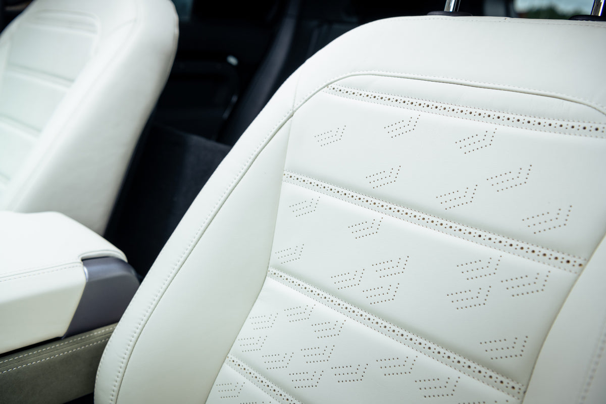 Leather commercial pack