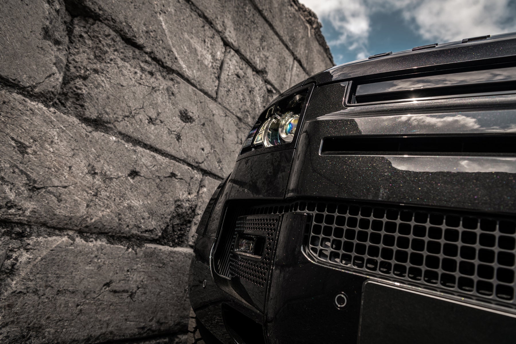Defender 110 P400e - Supersonic Black