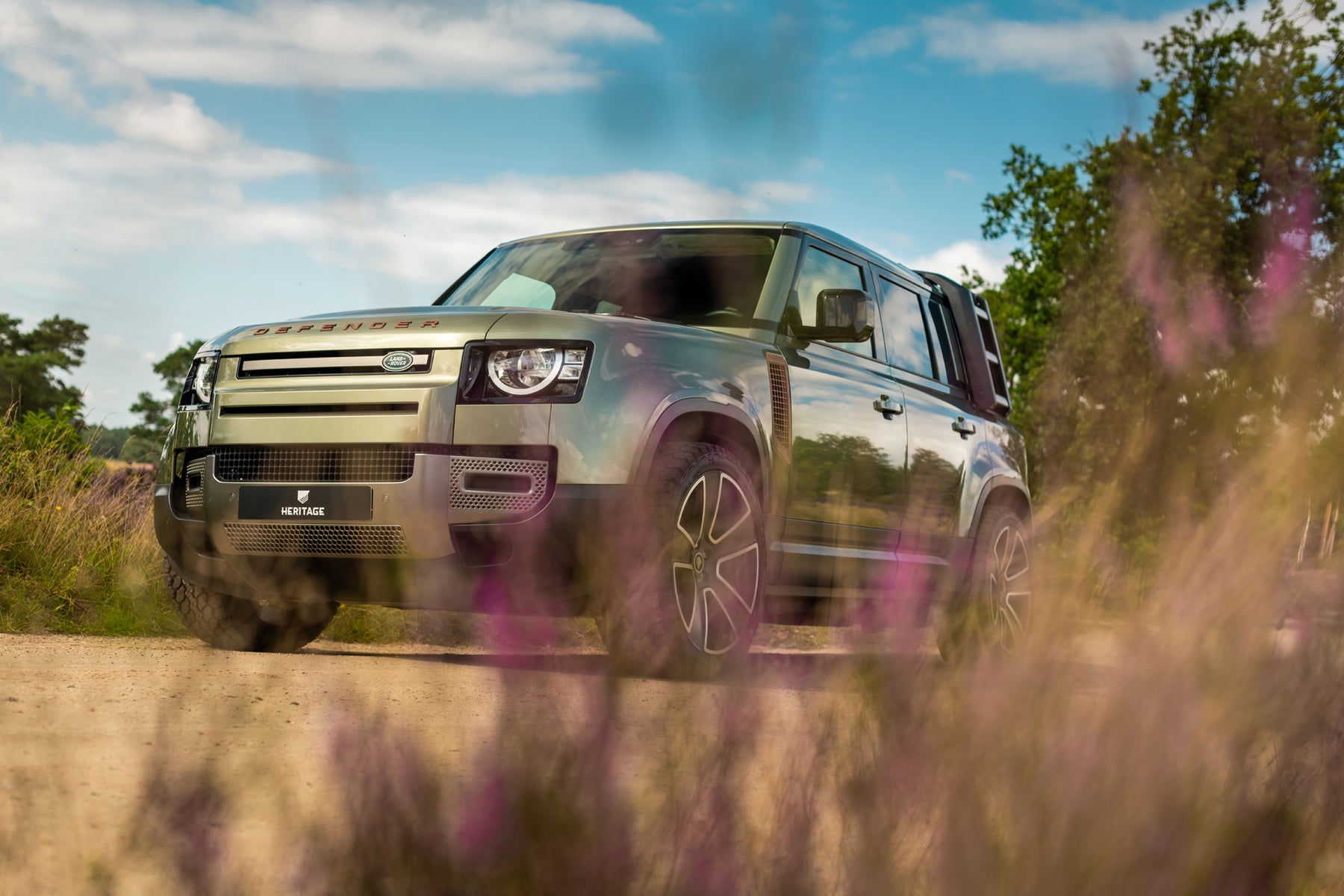 Defender 110 P400 - Pangea green