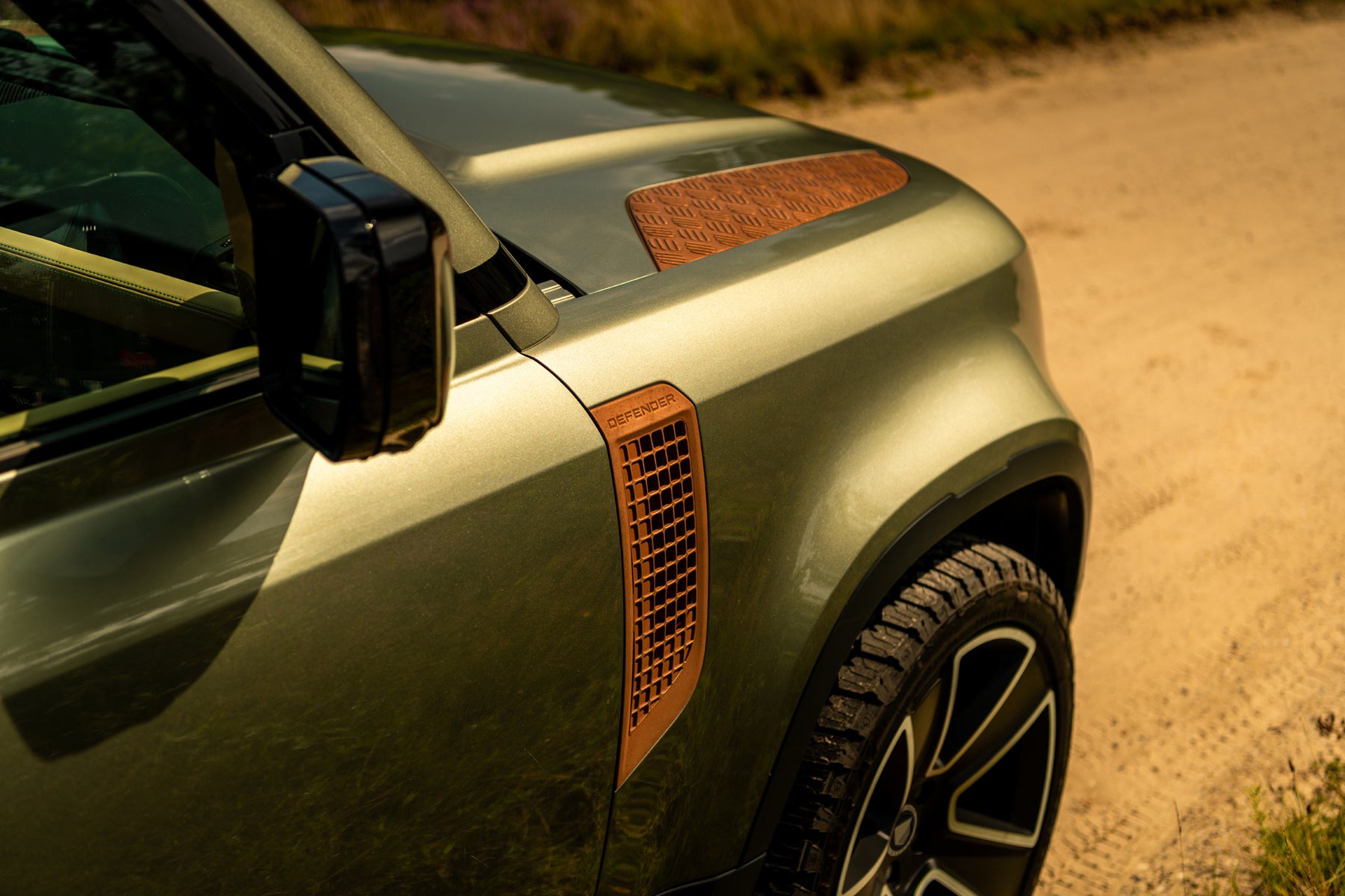 Defender 110 P400 - Pangea green