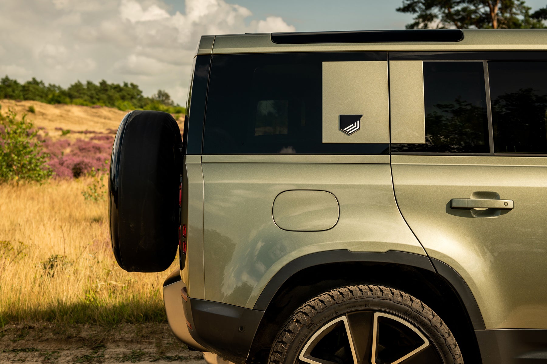Defender 110 P400 - Pangea green
