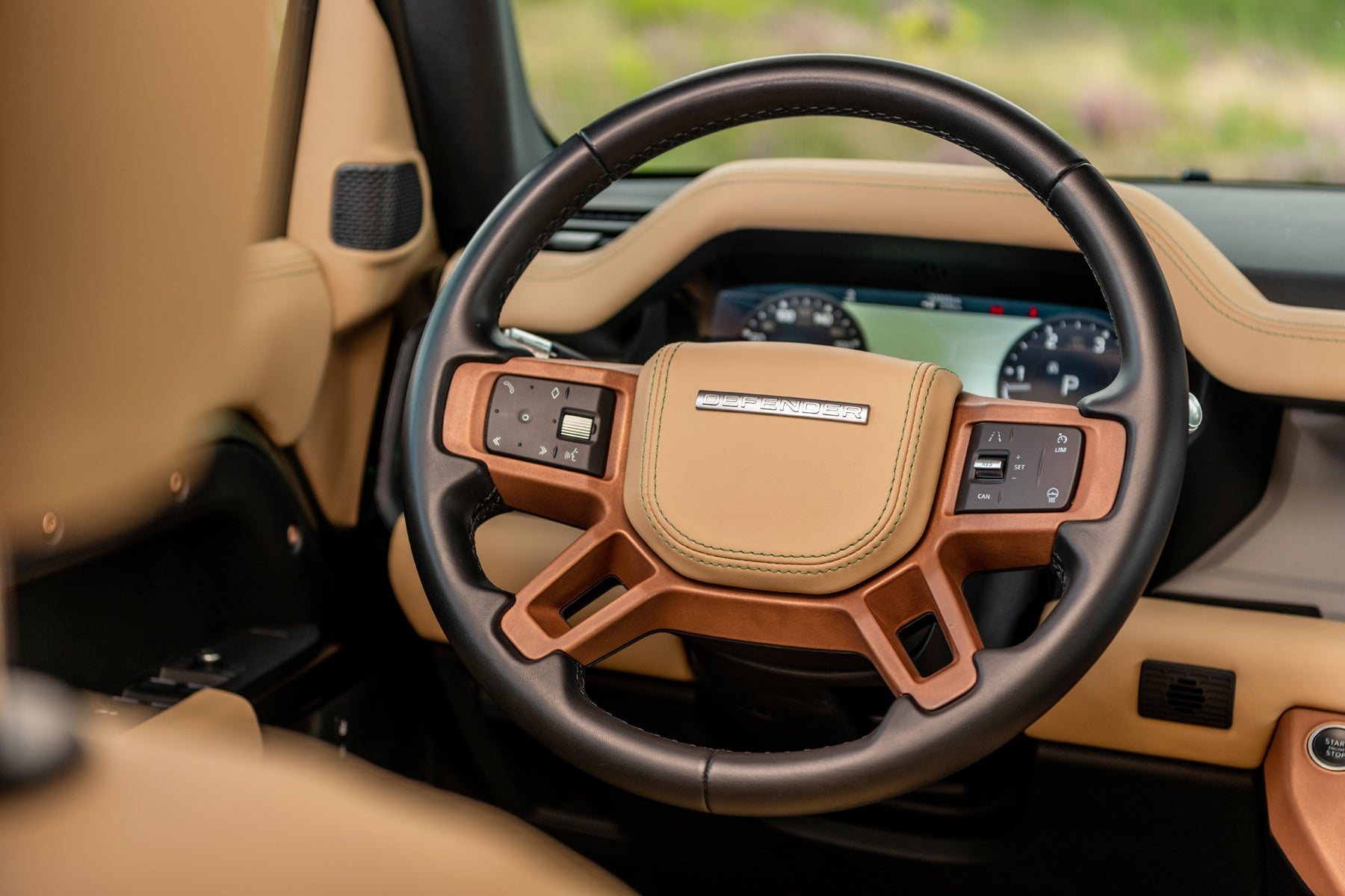 Defender 110 P400 - Pangea green