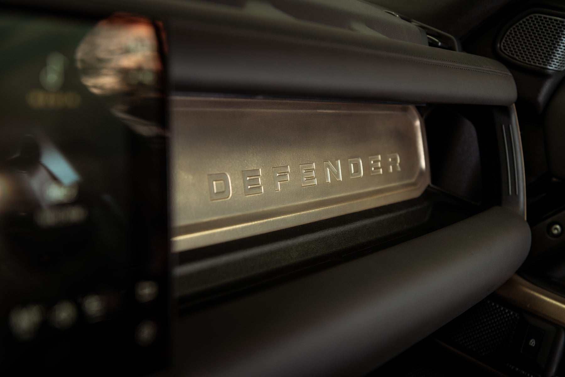 Defender 110 - Magic Bronze