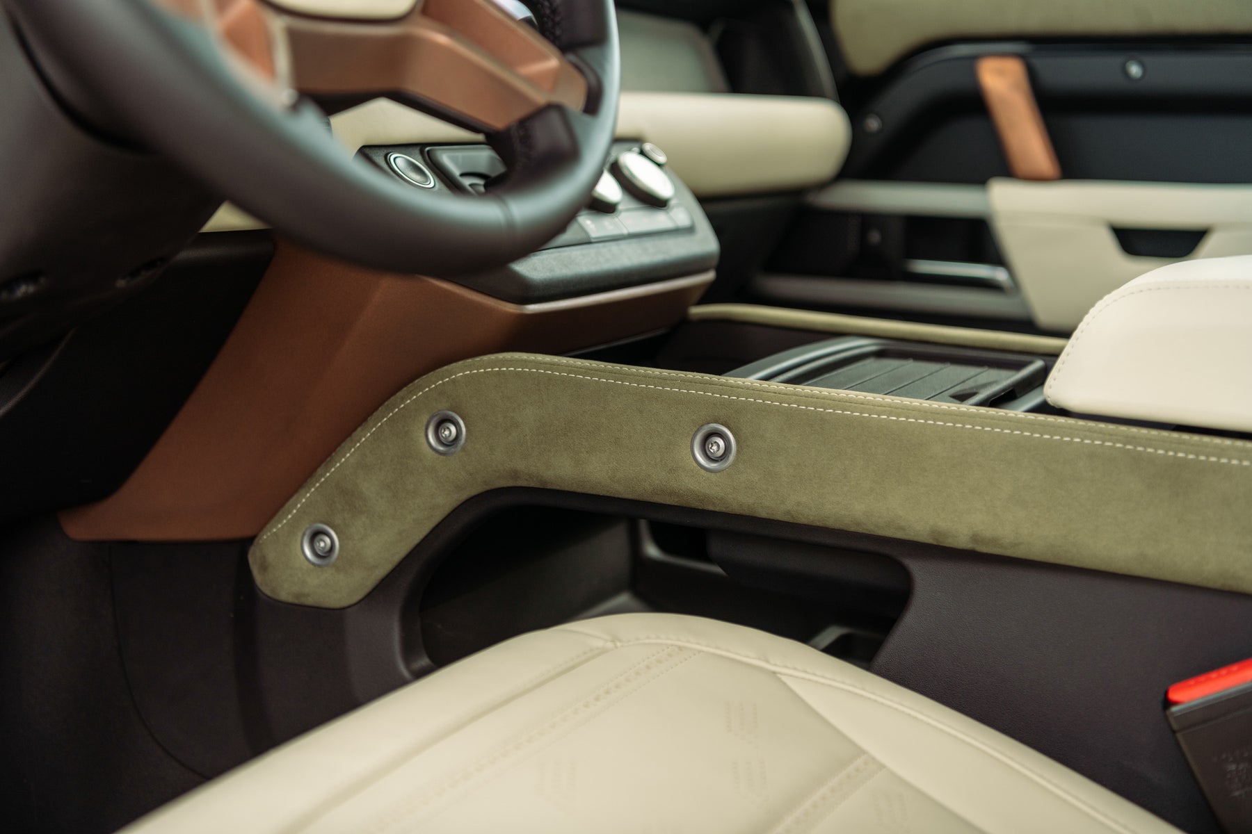 Defender 110 D250 - Khaki Copper
