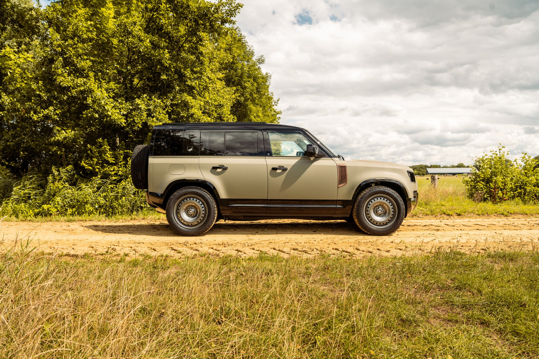 Defender 110 D250 - Khaki Copper
