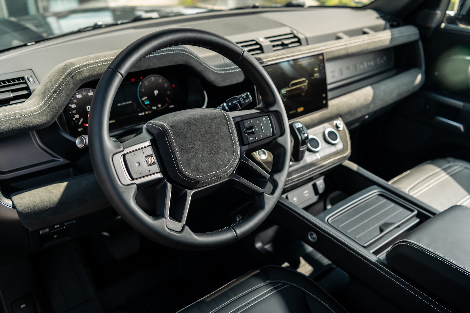 Defender 110 P400e - Deep green