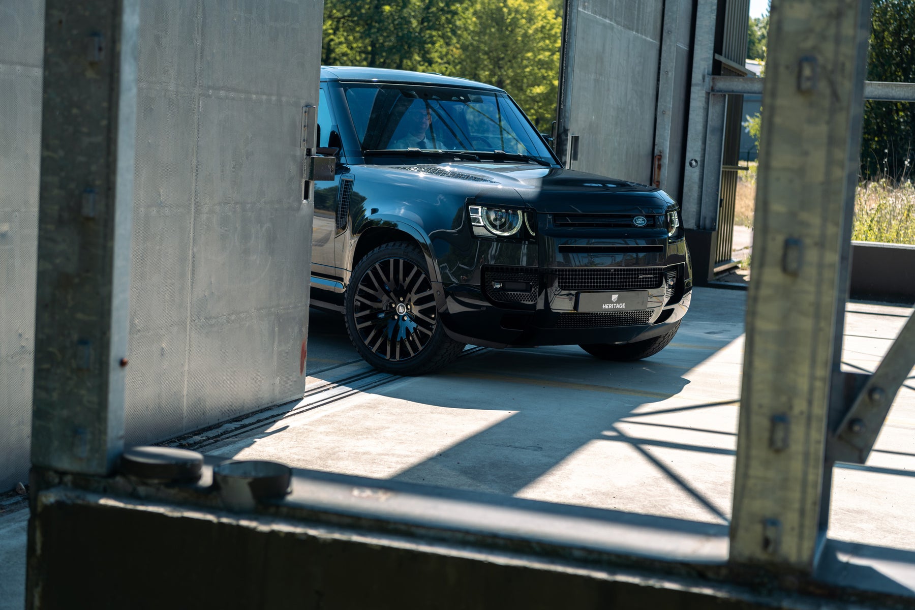 Defender P400e - Carpathian