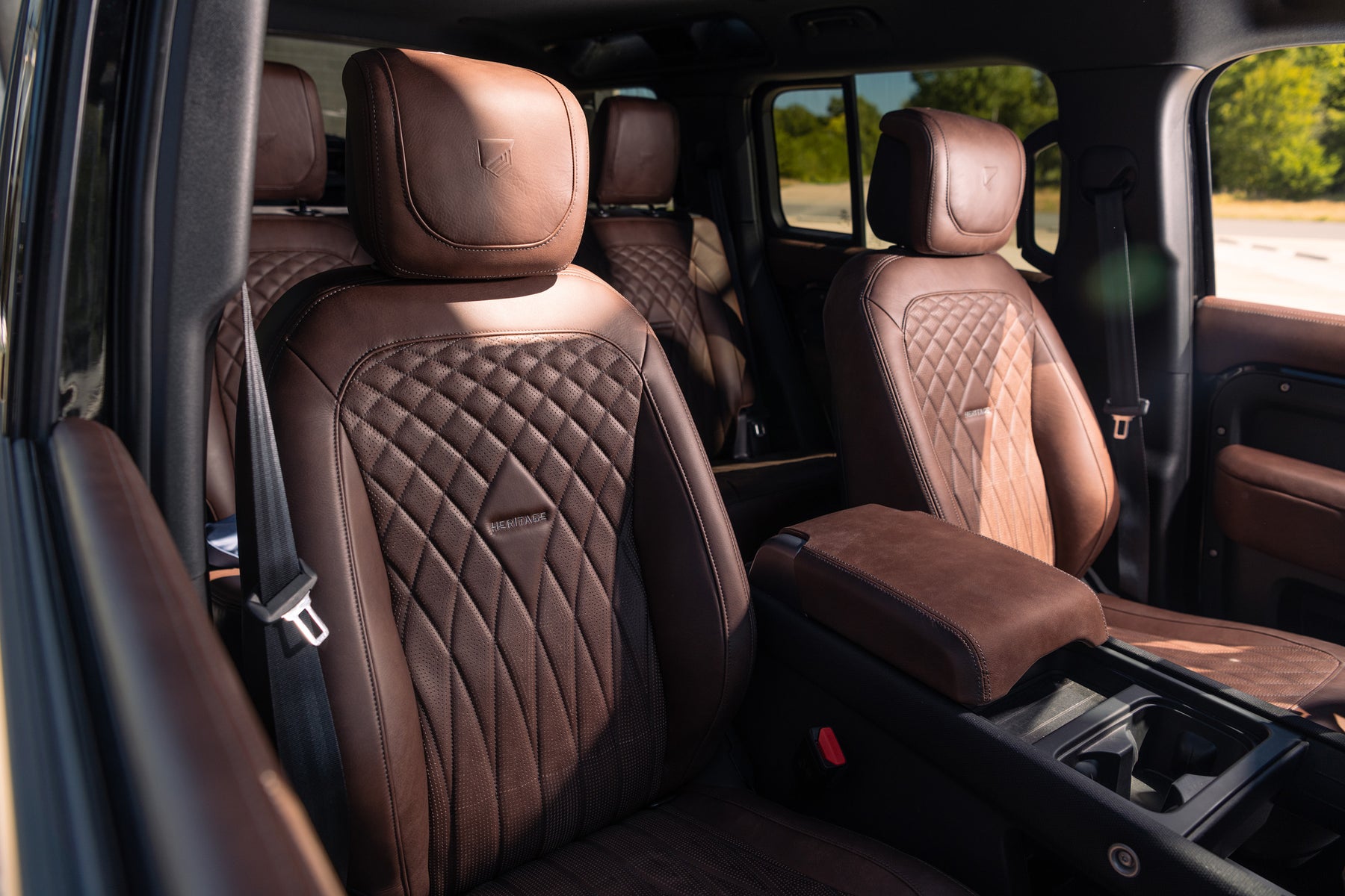 Defender P400e - Carpathian