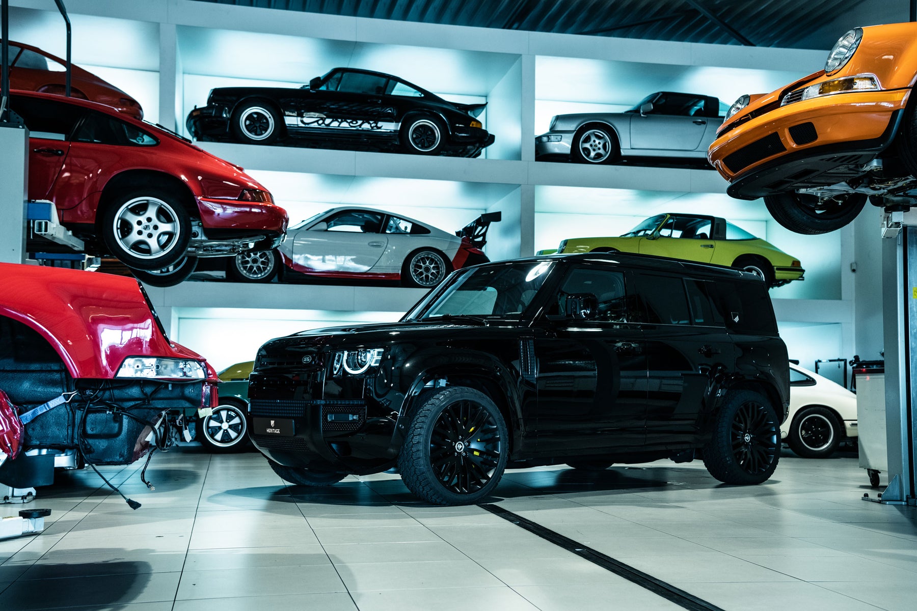 Defender P400e - Heritage Customs Sport