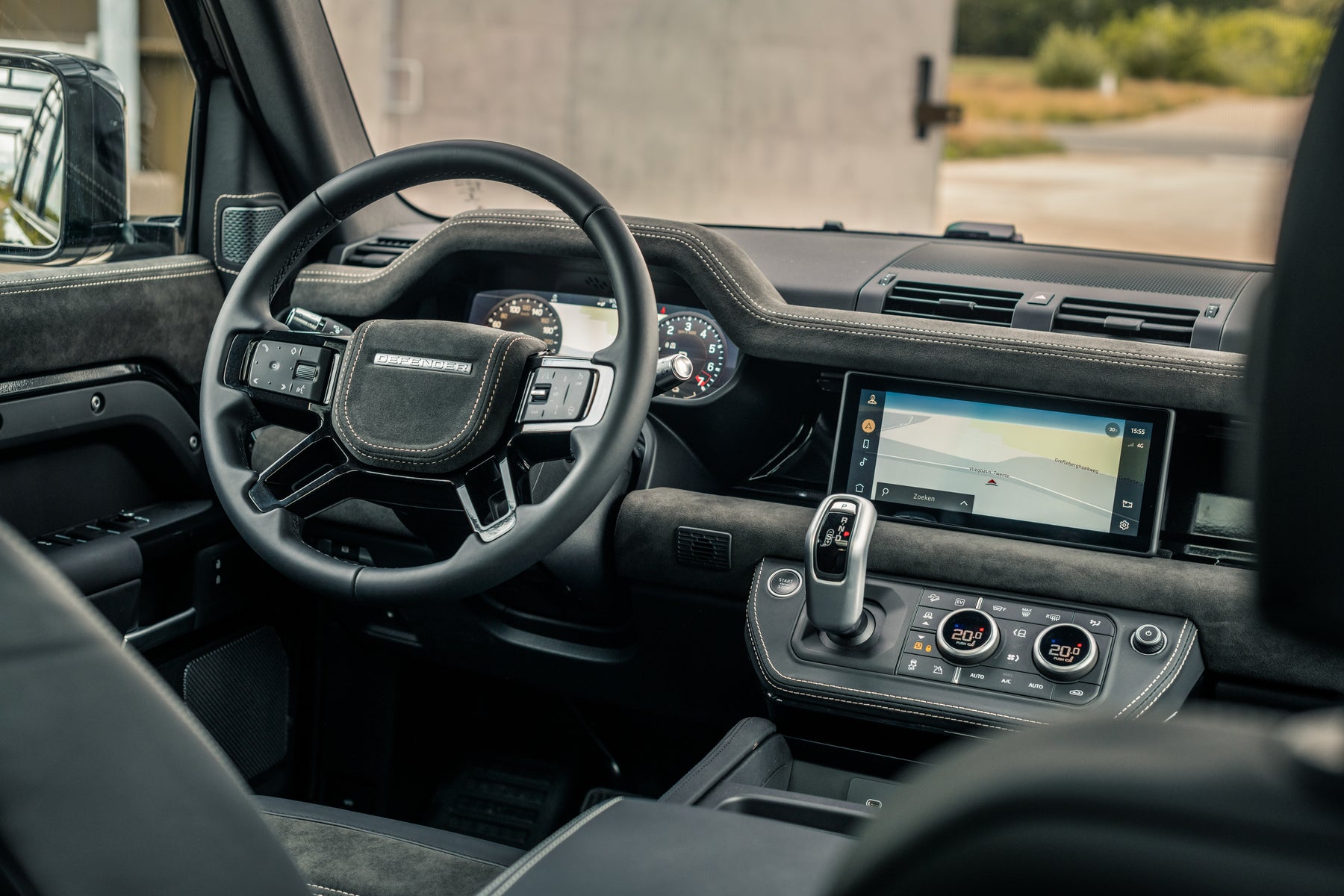 Defender 110 - Santorini black alcantara