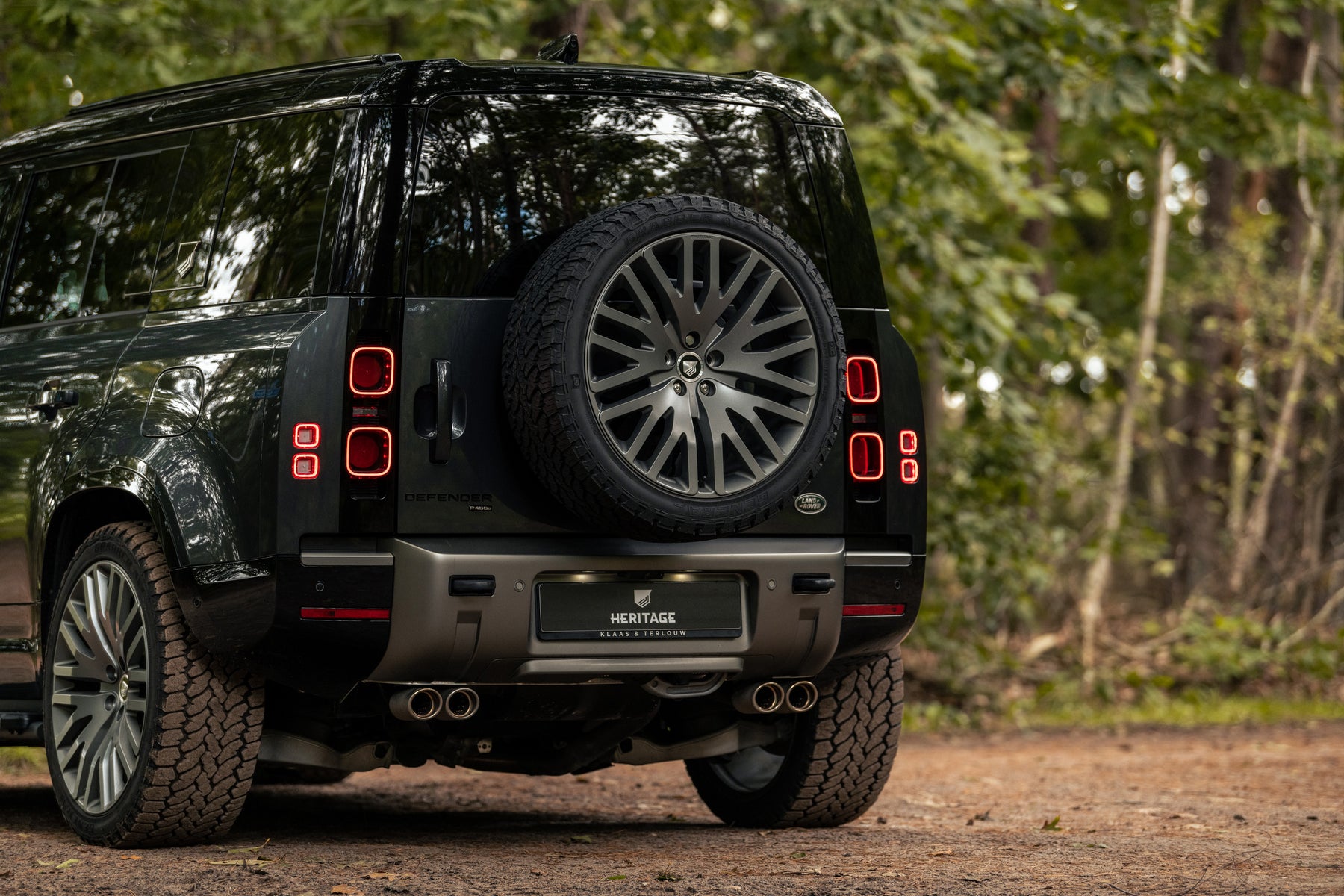Defender P400e - Carpathian King