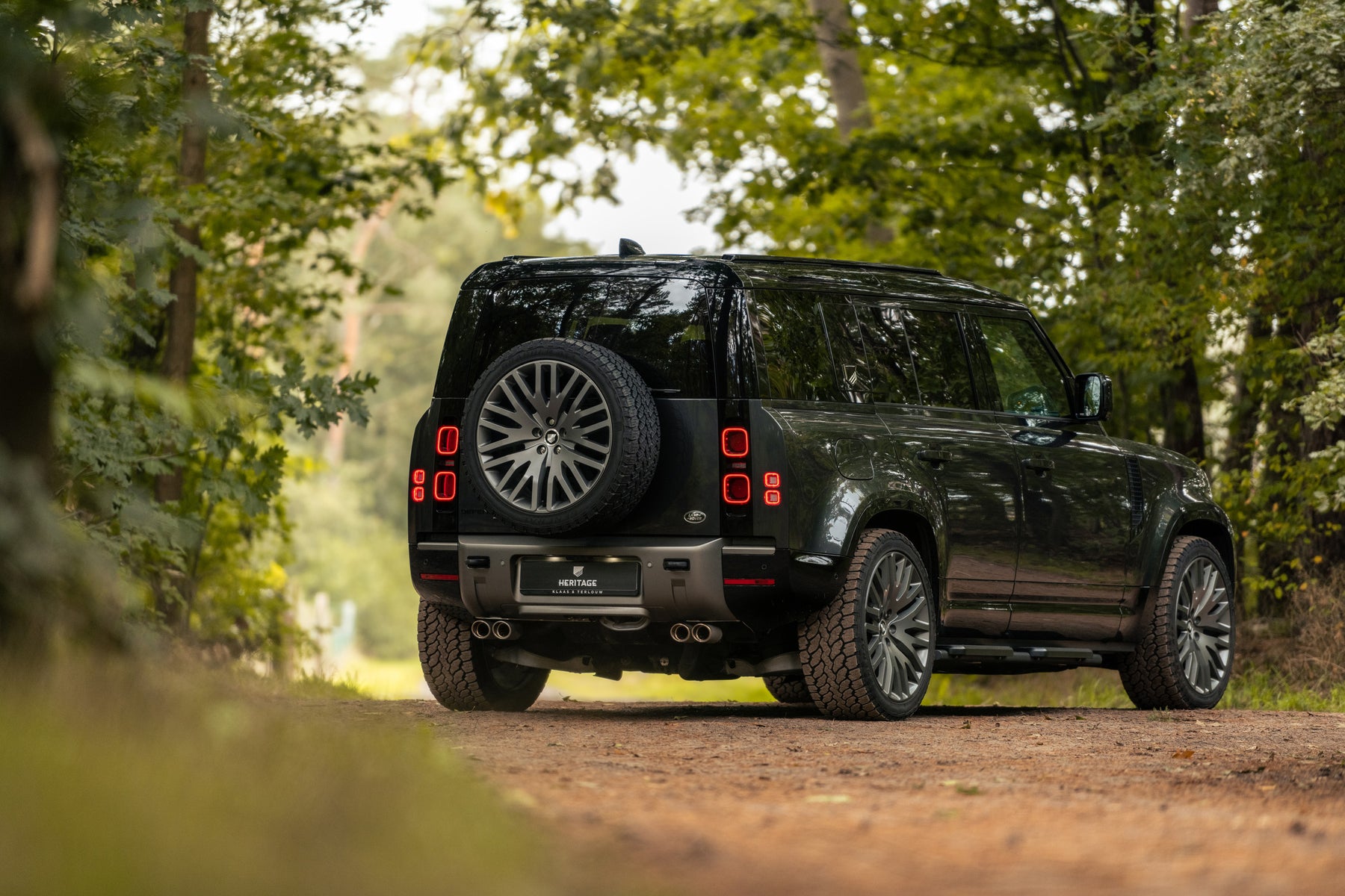 Defender P400e - Carpathian King