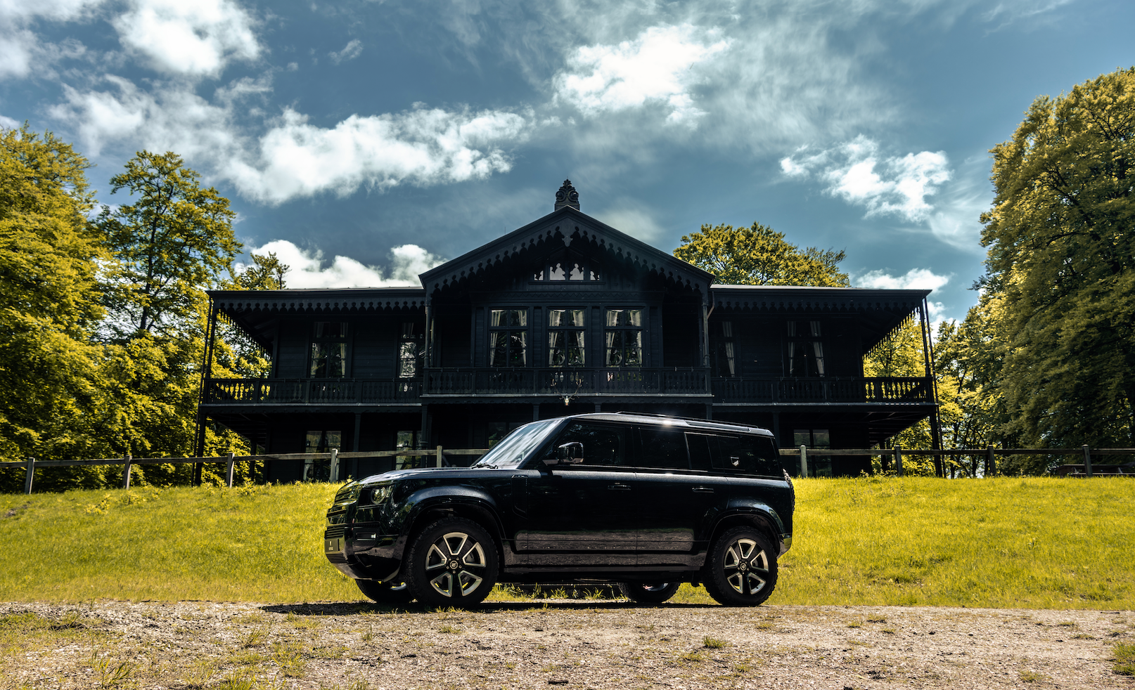 Defender 110 - Black