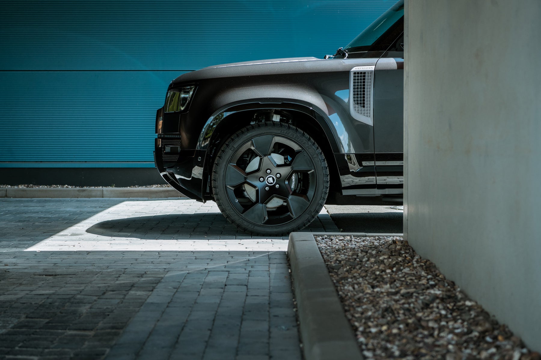 Defender P400e - Carpathian Gun Metal