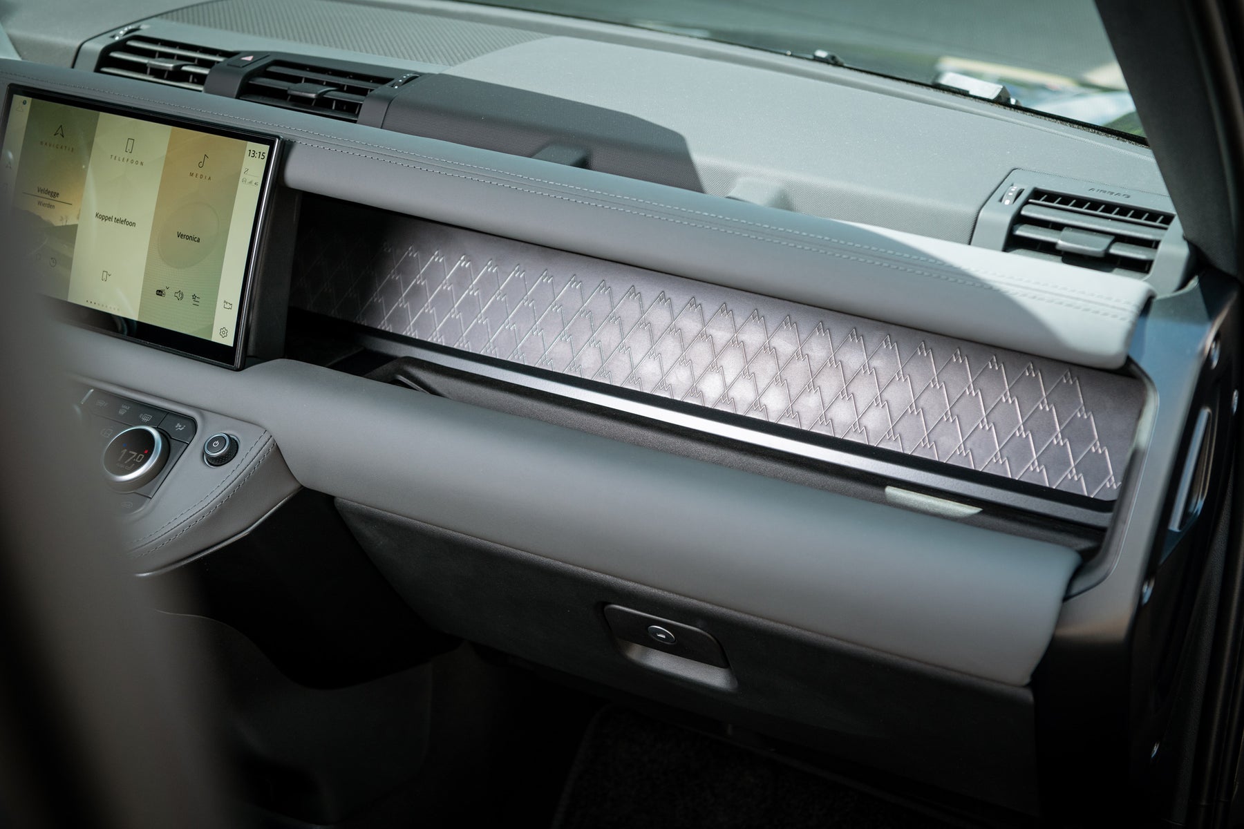Defender P400e - Carpathian Gun Metal