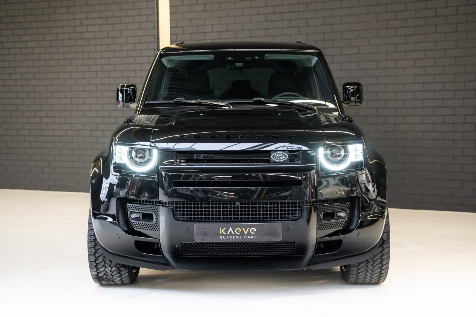Defender 110 P400 - Santorini black