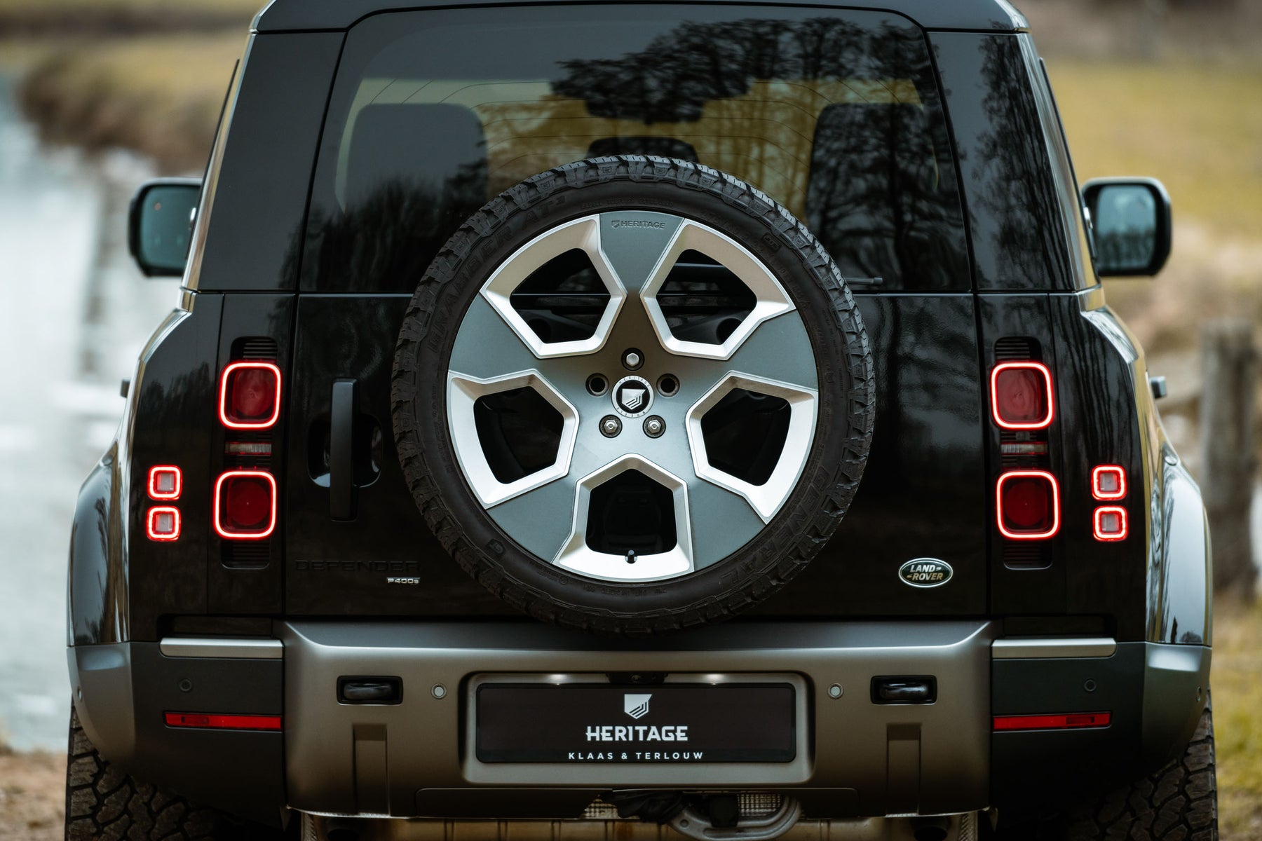 Defender D300 - Santorini black