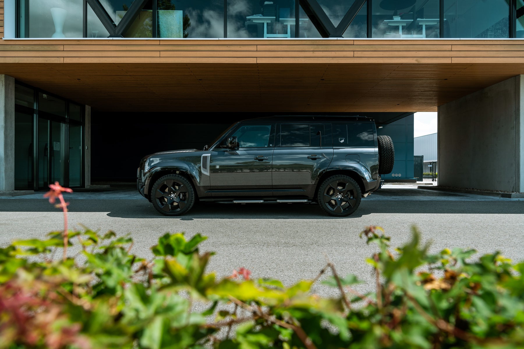Defender P400e - Carpathian Gun Metal