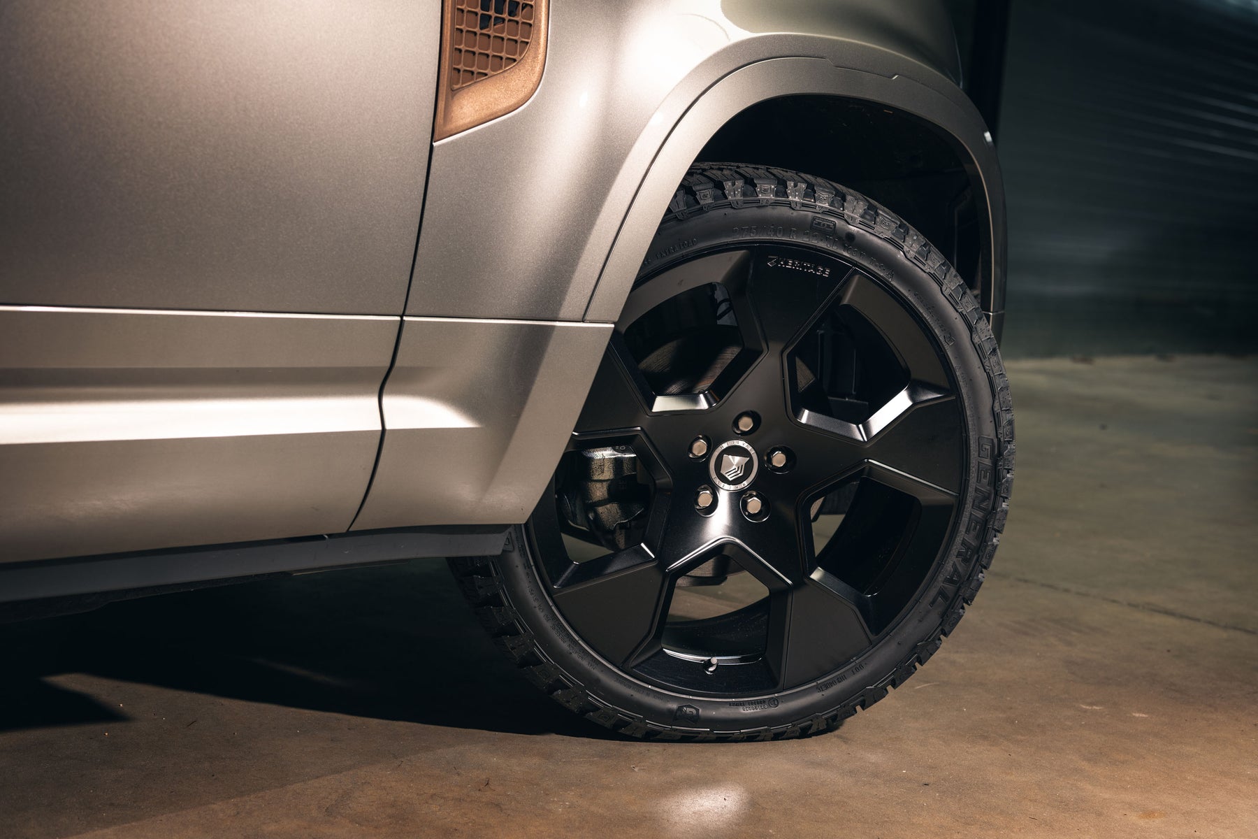 Defender 110 D250 - XS Edition Silicon Silver