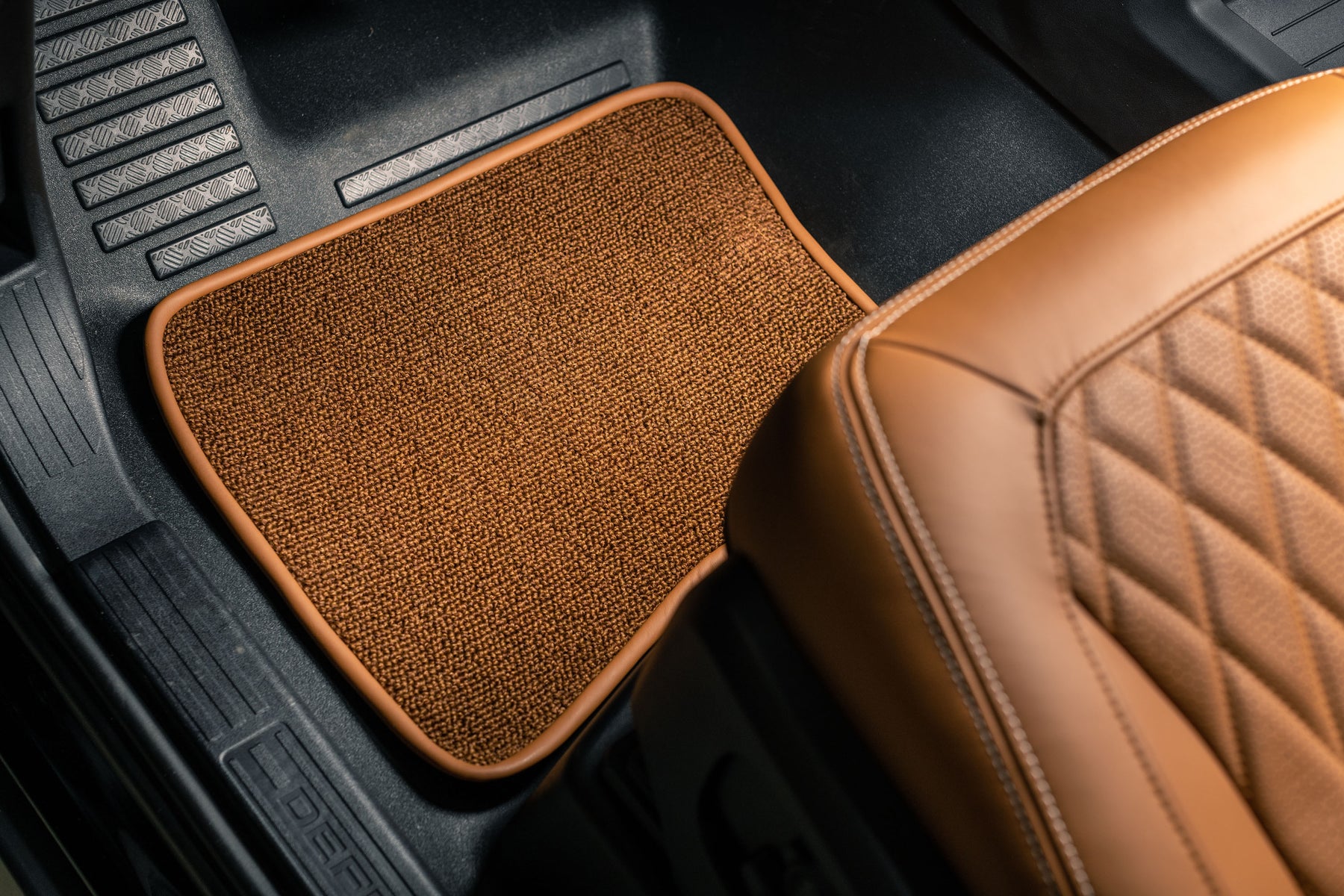 Defender 90 D200 - Satin Brown commercial