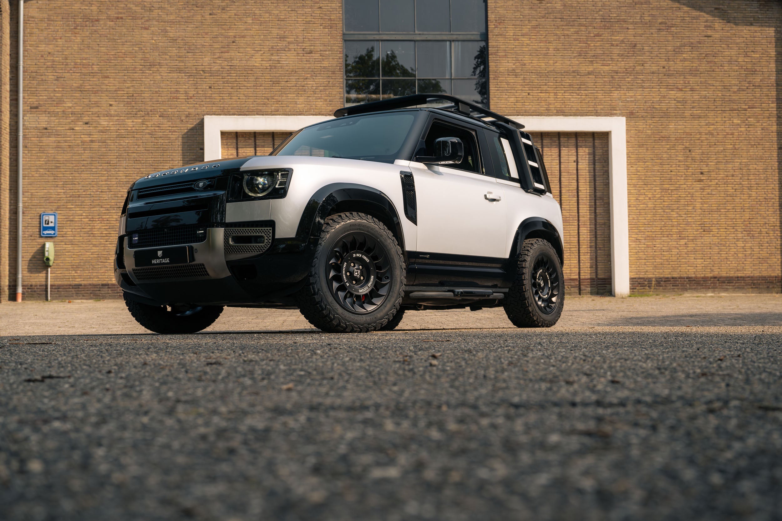 X Defender 90 P400 - X by Schiffmacher