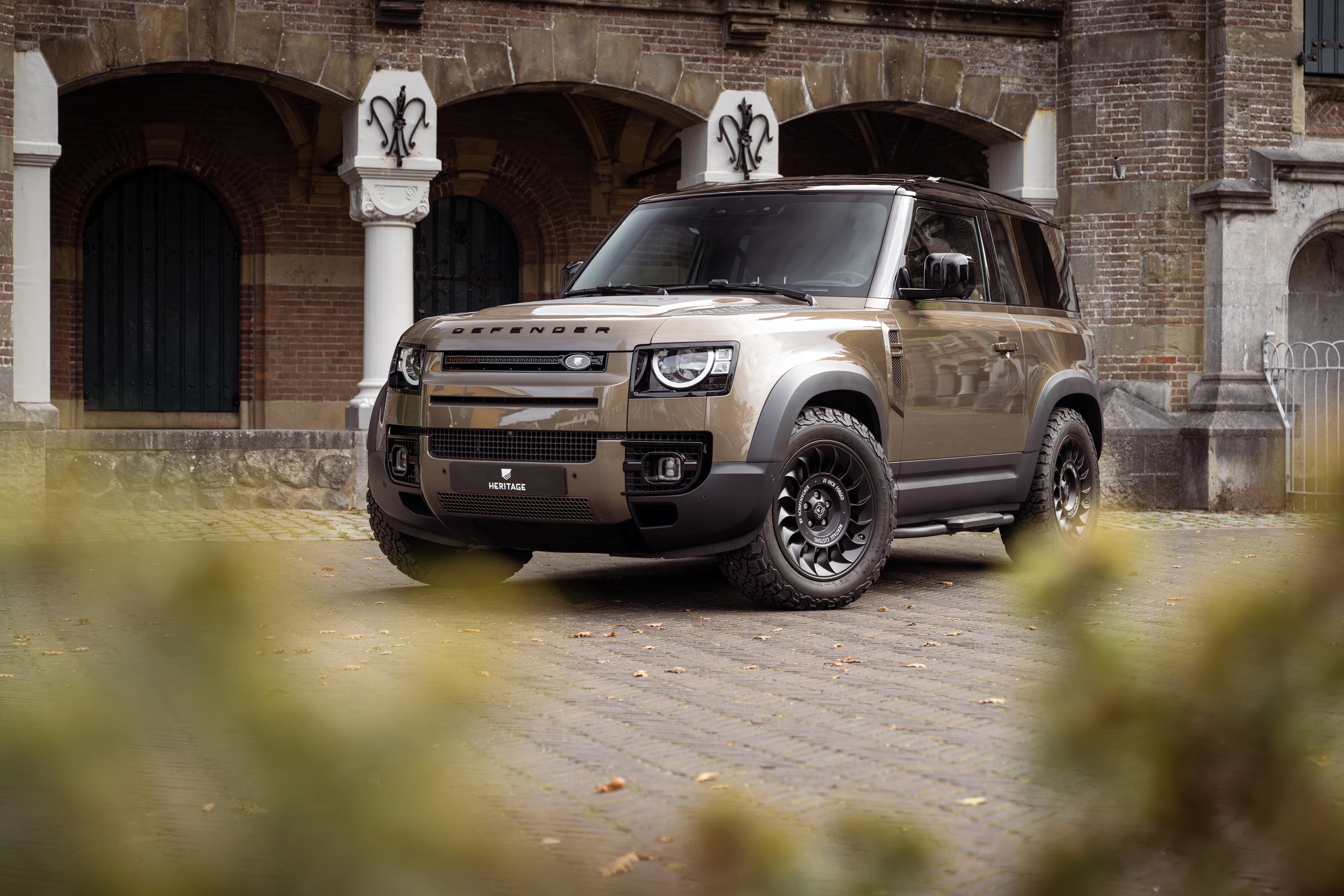 Defender 90 D200 - Gondwana stone