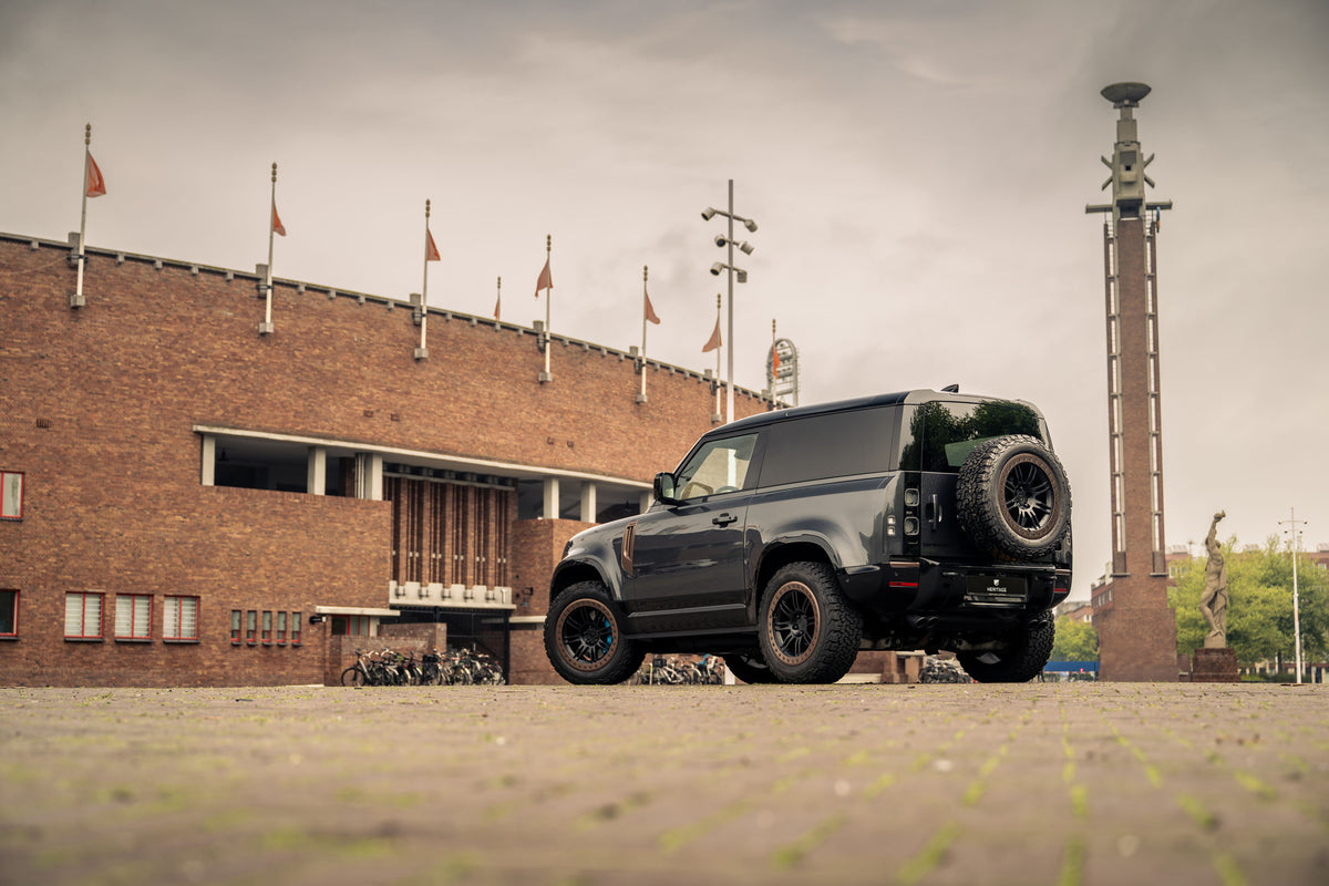 Defender 90 V8 - Carpathian grey