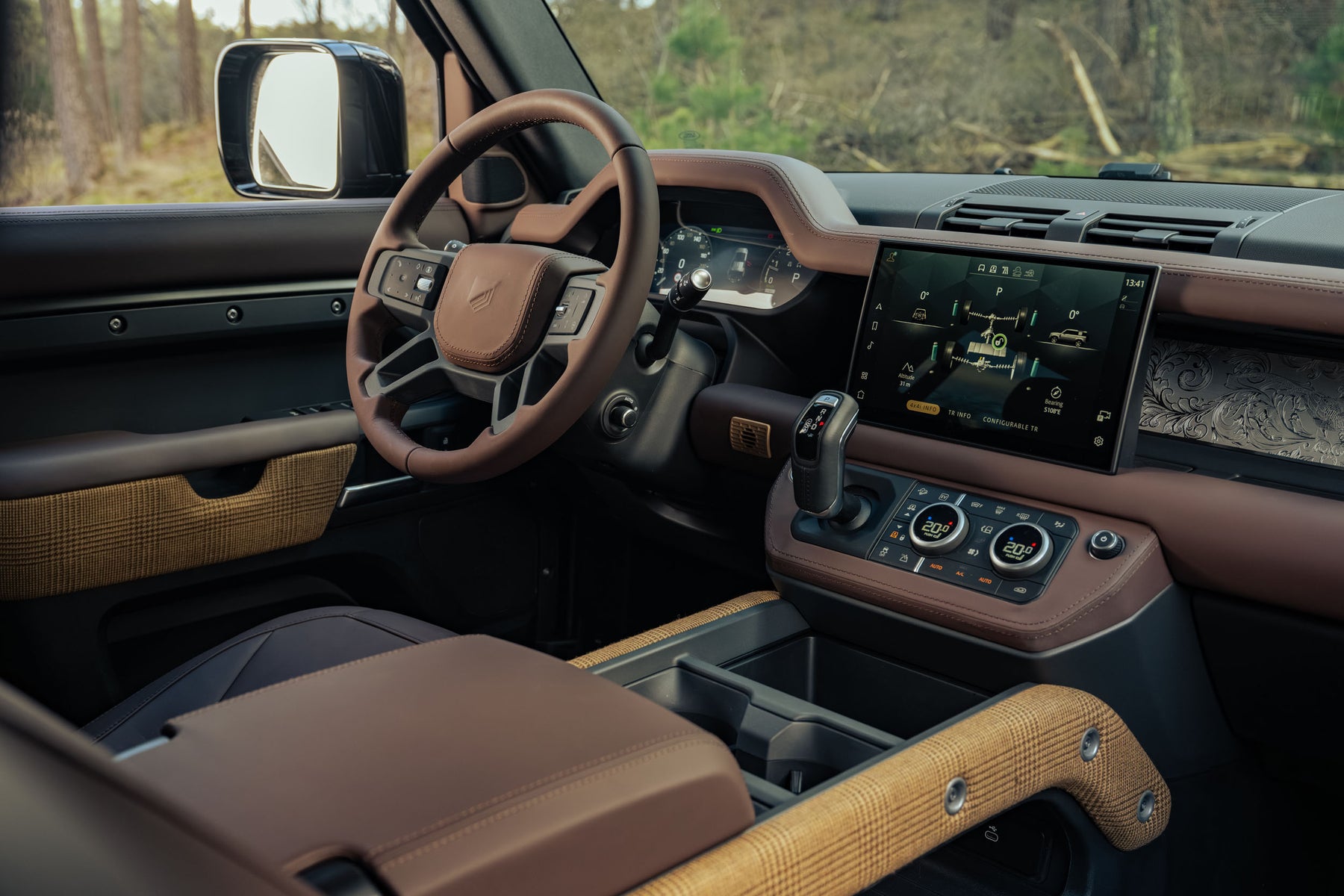 Defender 110 P400e - Satin Moss & frozen bronze