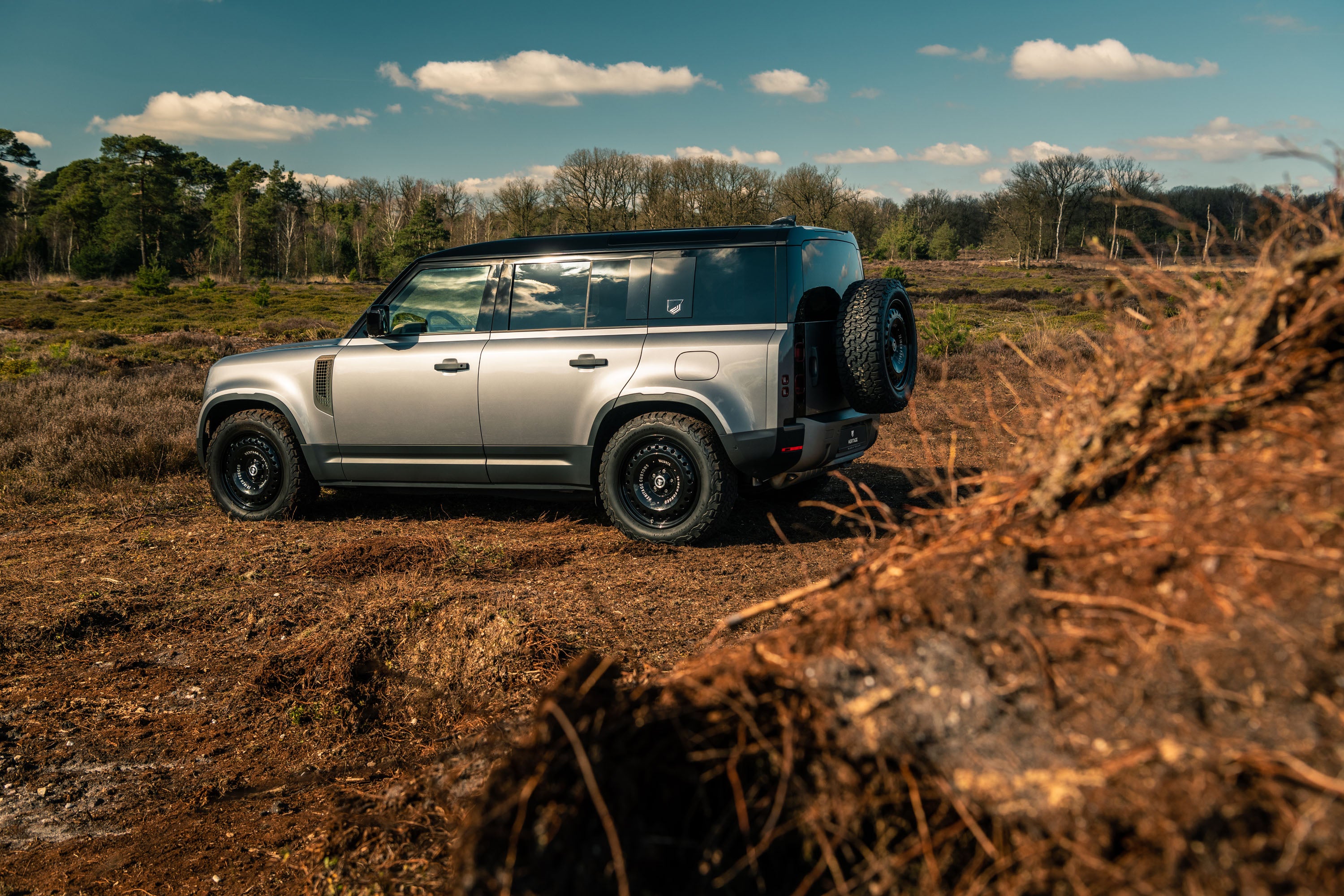 Defender P400e - Heritage Customs
